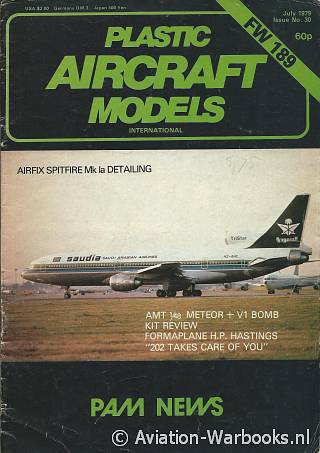 Plastic Aircraft Models Issue 30